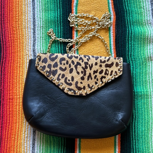 Zara Black Leather Leopard Gold chain Handbag - Picture 2 of 7